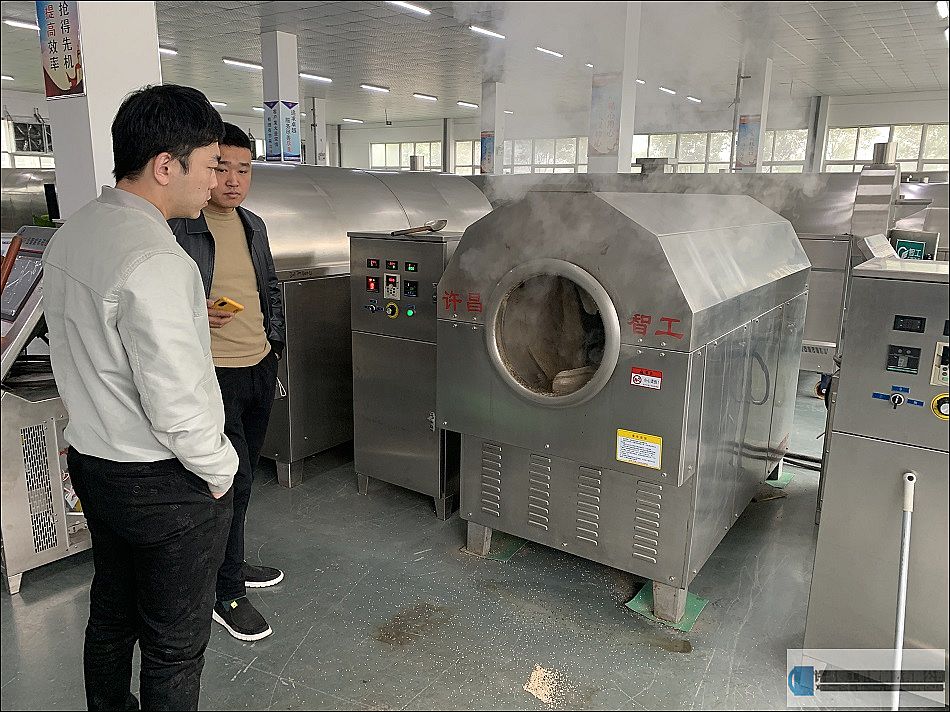 河北衡水客戶試機(jī)訂購(gòu)許昌智工電磁炒芝麻設(shè)備