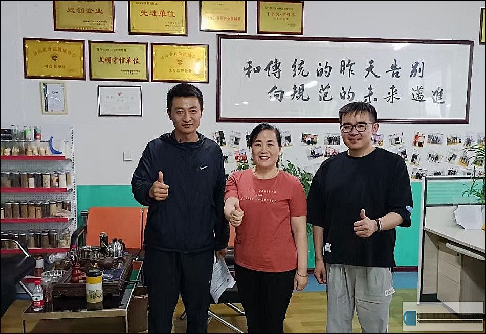 甘肅天水客戶來(lái)考察訂購(gòu)4米流水線電磁炒貨設(shè)備