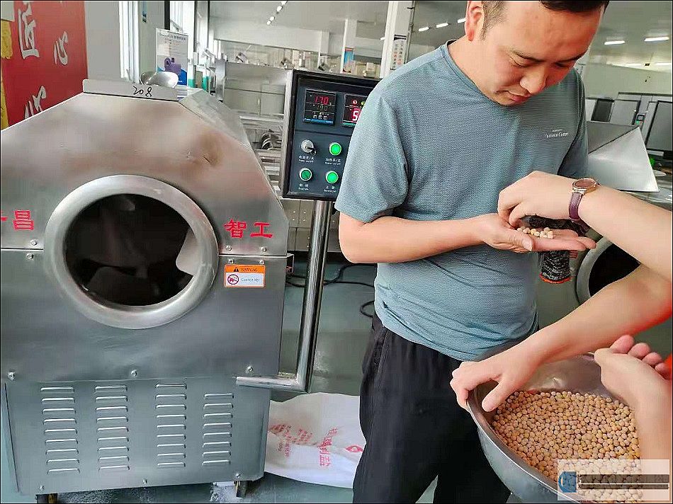 河南客戶考察訂購(gòu)許昌智工中小型電磁炒貨機(jī)
