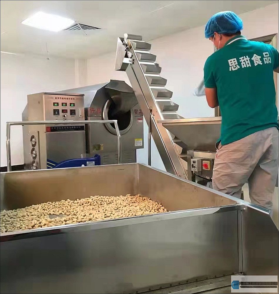 客戶分享許昌智工電磁炒貨機(jī)加工紅皮花生果