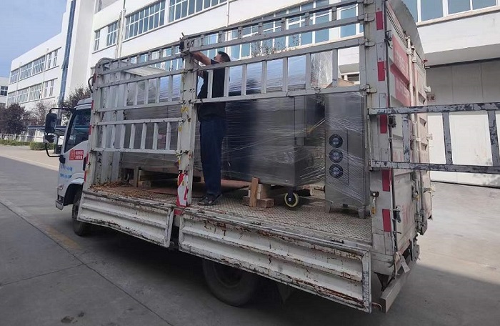 許昌智工500斤花生果專用電磁炒貨機(jī)專車發(fā)貨