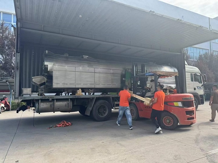 許昌智工8米全套電磁流水線炒貨設(shè)備專車發(fā)貨福建